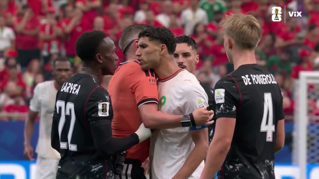¡Se calentaron los ánimos! Hakimi y Laryea arman empujones y reclamos