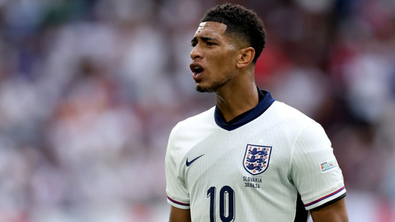 Investigan a Jude Bellingham por gesto obsceno contra Eslovaquia