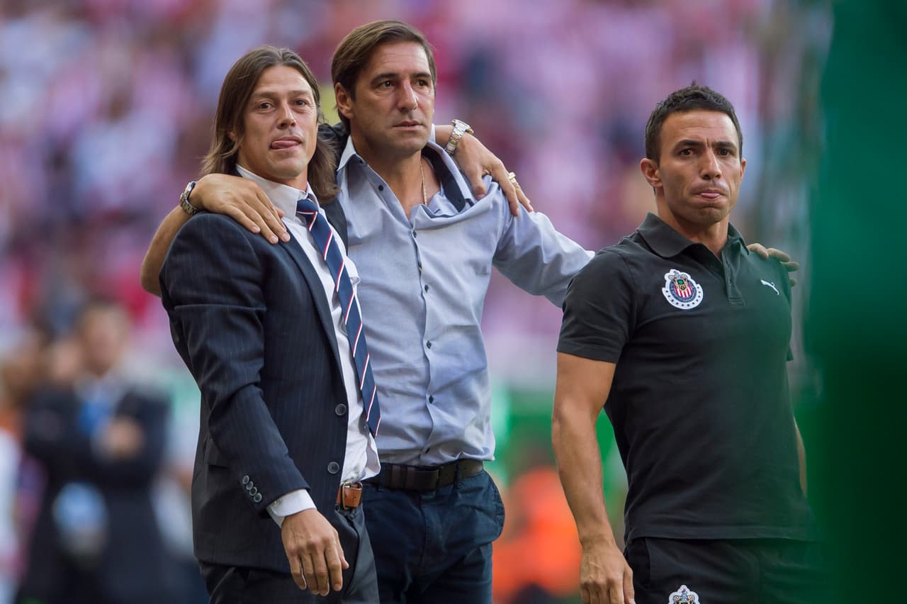 ‘Poniendo huevo y partiéndosela’: así ganó Chivas la Liga MX