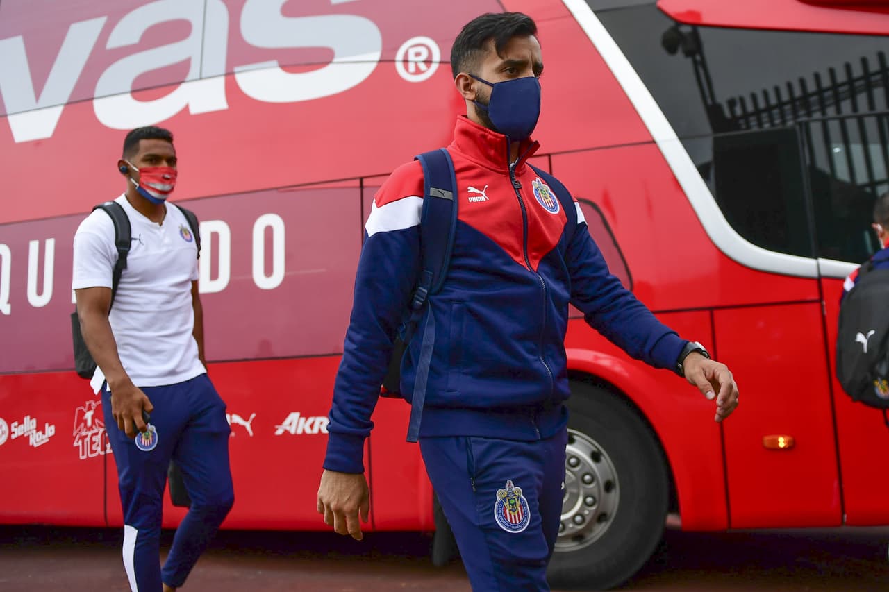 Las Chivas arribaron a Ciudad Universitaria para disputar el último partido de la Copa GNP por México en la final frente a Cruz Azul.