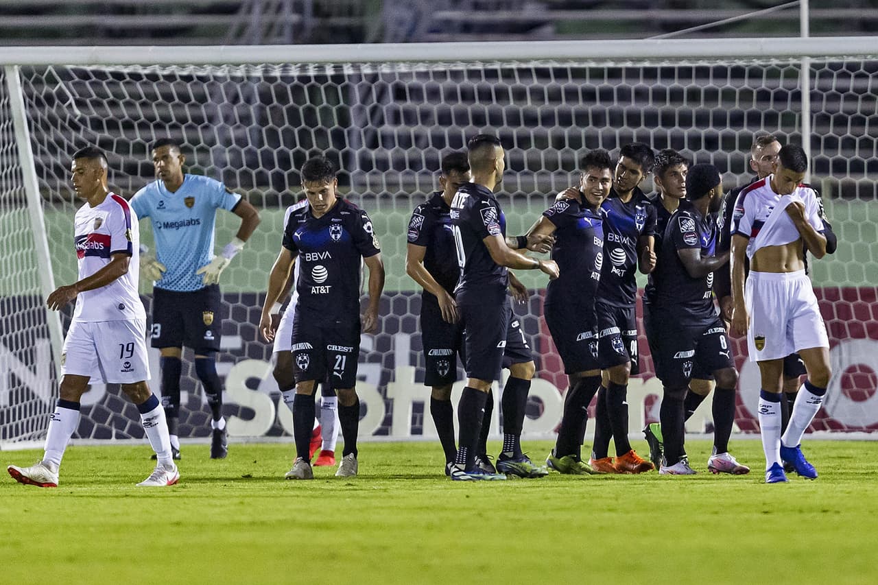 Vincent Janssen (32'), Arturo González (42') y José Alvarado son los encargados de darle el triunfo 0-3 a Monterrey.