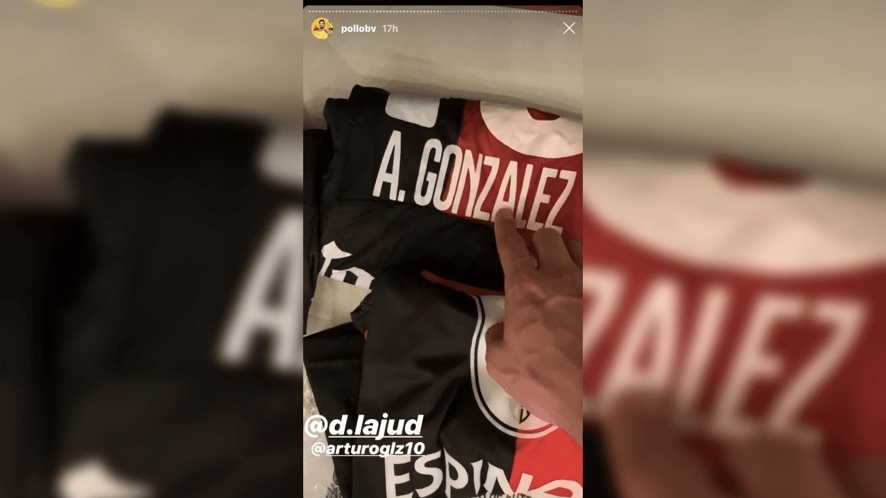 ¡Impresionante! Así se destaca la imponente colección del defensor mexicano.