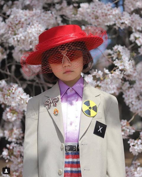 Coco Hamamatsu tiene 7 años y ya mostró su extravagante gusto por la moda, está influenciada por la tienda de objetos
<i>vintag</i>e que tienen sus padres en Japón.