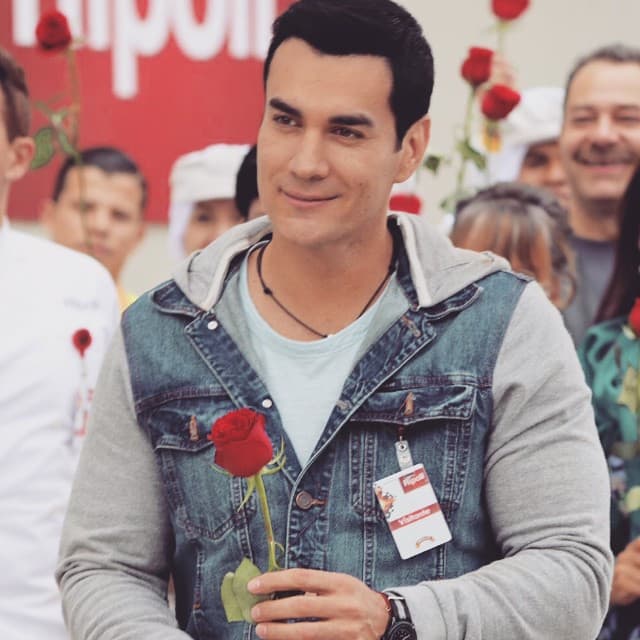 El amor de 'Ana Laura' era 'Ramiro', quien fue interpretado por 
<b><a href="http://www.univision.com/temas/david-zepeda">David Zepeda</a></b>.