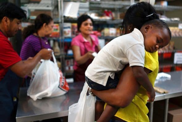 Se reveló que los padres del grupo de Medicaid eran más jóvenes, tendían a tener un nivel educativo más bajo y respondieron incorrectamente muchas más preguntas sobre los antibióticos que el resto.