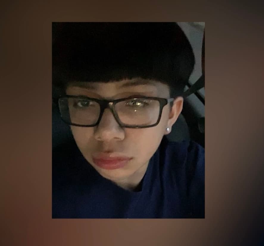 Todo comenzó con un simple reclamo vehicular el pasado 24 de septiembre. El cuñado de Gabriel sintió que el chofer de una camioneta junto a su automóvil acababa de realizar una maniobra temeraria, por lo que le tocó el claxon. Es simple y rutinaria acción cambiaría la vida de una familia hispana en Dallas, Texas.
<br>