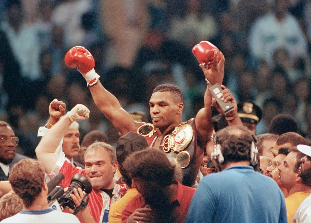 Tras retener el campeonato de los pesos pesados ante el retador carl 'The truth' Williams.