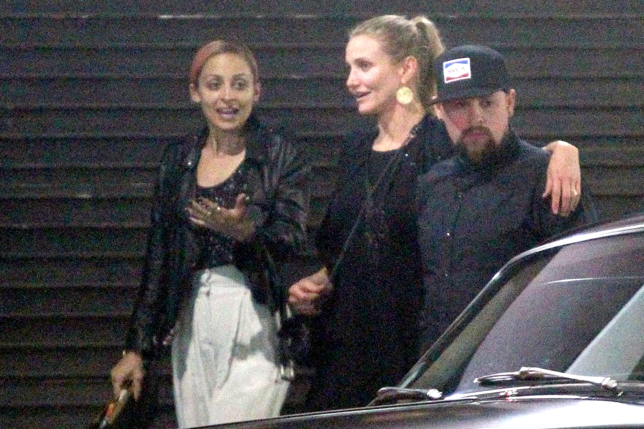 Las chicas salieron a cenar con sus esposos, los gemelos Joel y Benji Madden.