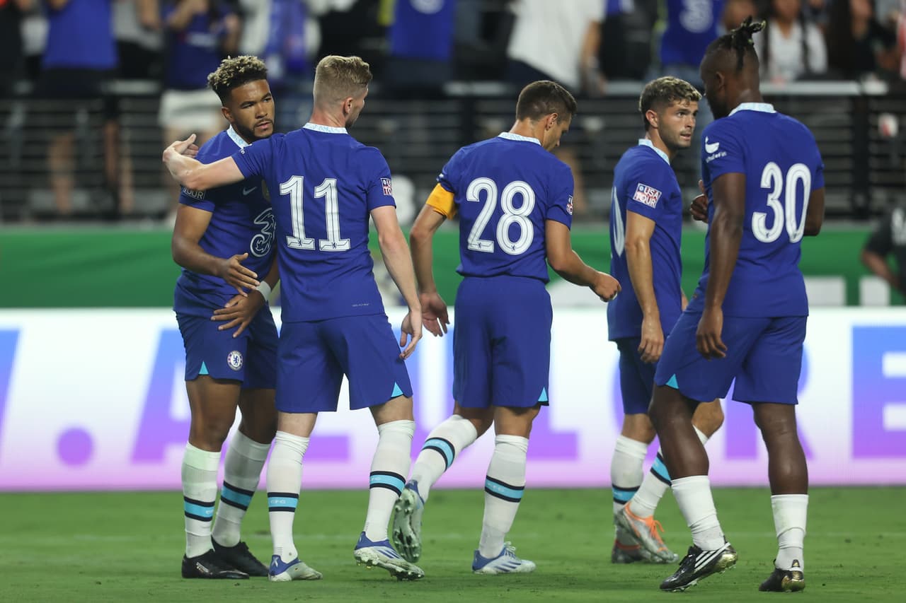Con goles de Timo Werner y Mason Mount, Chelsea derrotó con autoridad al América en el Allegiant Stadium de Las Vegas, pese a que los ingleses le dieron el empate a los mexicanos con un autogol para el olvido.
