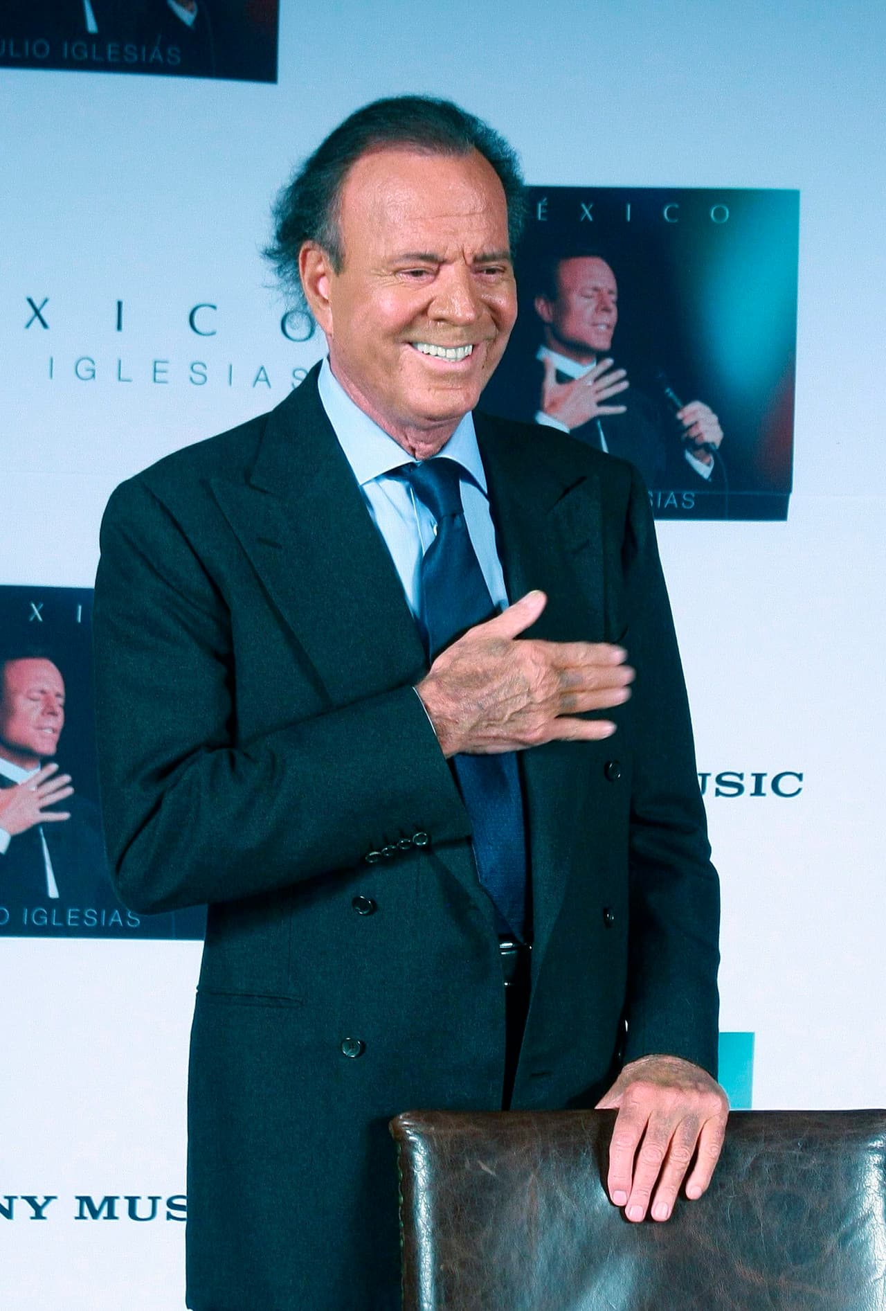 El presunto resultado mostraba 99.9% de compatibilidad, pero el juez descartó estas pruebas. Para febrero de 2019 hubo 
<b><a href="https://www.univision.com/famosos/supuesto-hijo-de-julio-iglesias-se-hace-prueba-de-adn-para-para-probar-que-no-tiene-los-genes-de-su-padrastro-fotos" target="_blank">otro supuesto test </a></b>genético. Ninguna de las dos pruebas se han hecho con ADN proveniente directamente de Julio Iglesias, pues se ha negado a hacerlo en varias ocasiones.
<br>