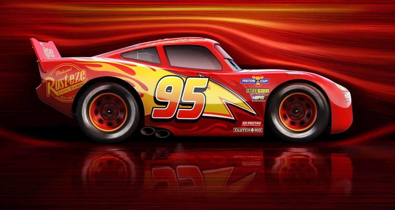 Como siempre el 
<b>protagonista</b> de la historia es 
<b>Rayo McQueen</b> (Lightning McQueen), un auto de carreras que recuerda a los que compiten en el circuito NASCAR con el famoso diseño en rojo decorado con un con un rayo encendido en amarillo y el 
<b>número 95</b> en sus laterales. En esta edición de Cars McQueen deberá luchar contra el paso del tiempo, y demostrar que pese a estar entrado en años, su talento para las carreras sigue intacto.