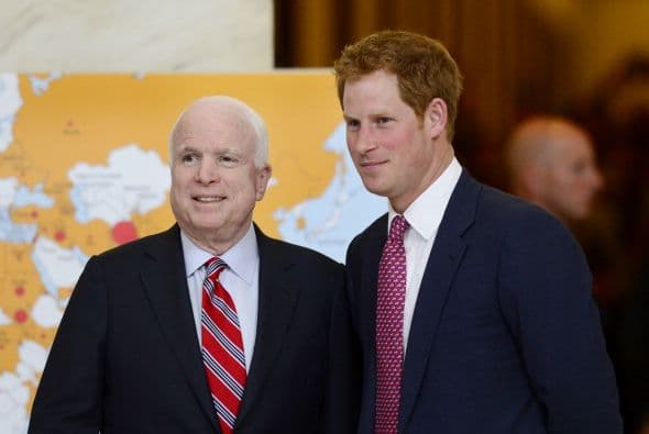 Visitó el Capitolio y la exposición organizada por el Halo Trust.