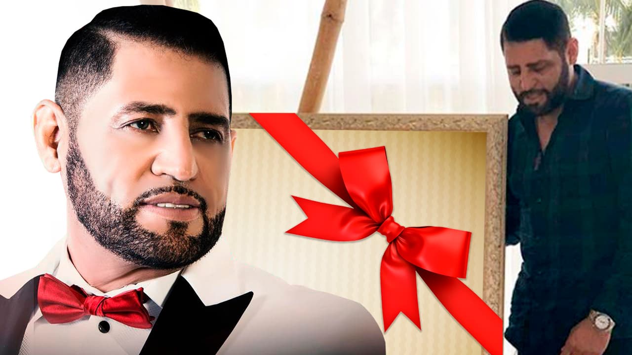 Orgulloso, con este cuadro Pancho Barraza presume a sus ‘verdaderos padres’