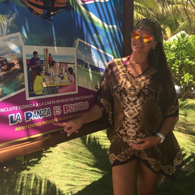 La periodista viajó con su familia a la Riviera Maya.