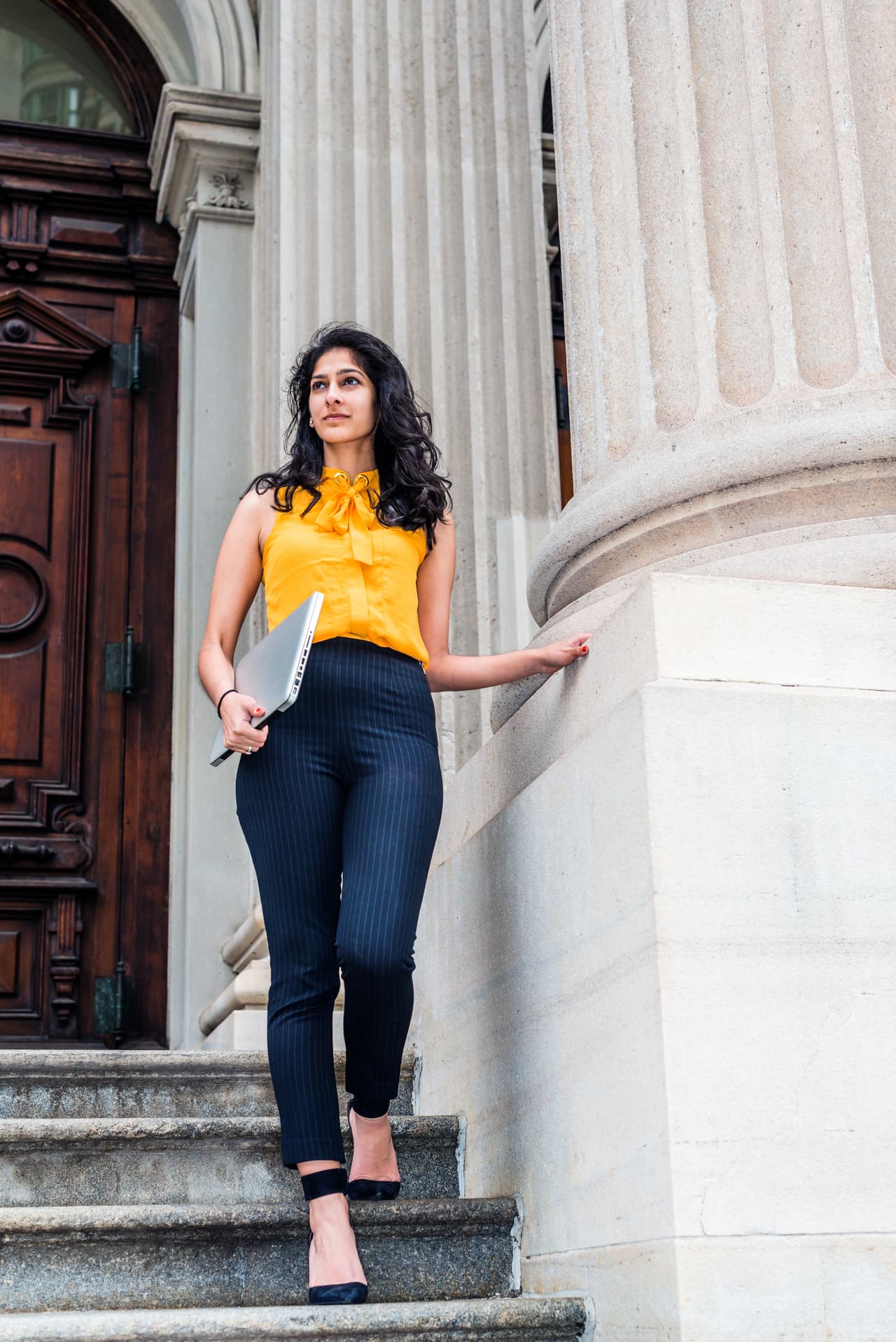 Entrarás en una especie de encrucijada de decisiones en las que deberás optar por una cosa u otra, o bien un trabajo, una mudada, un cambio o viaje y en otros casos elegir entre una u otra persona si te encuentras en una disyuntiva sentimental. Por Profesor Zellagro