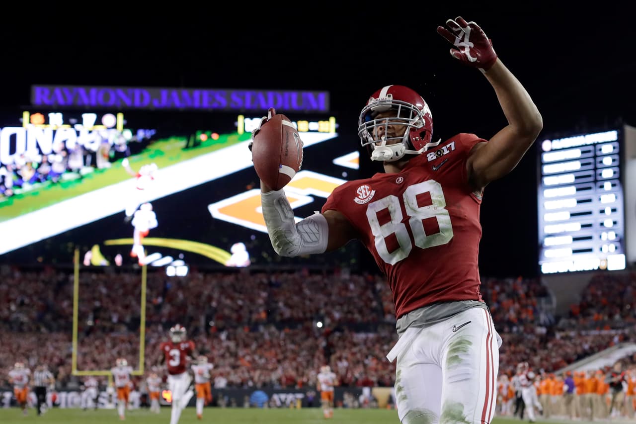 # 13 
<b>O. J. HOWARD</b> – TE | 
<i>Alabama<br></i>