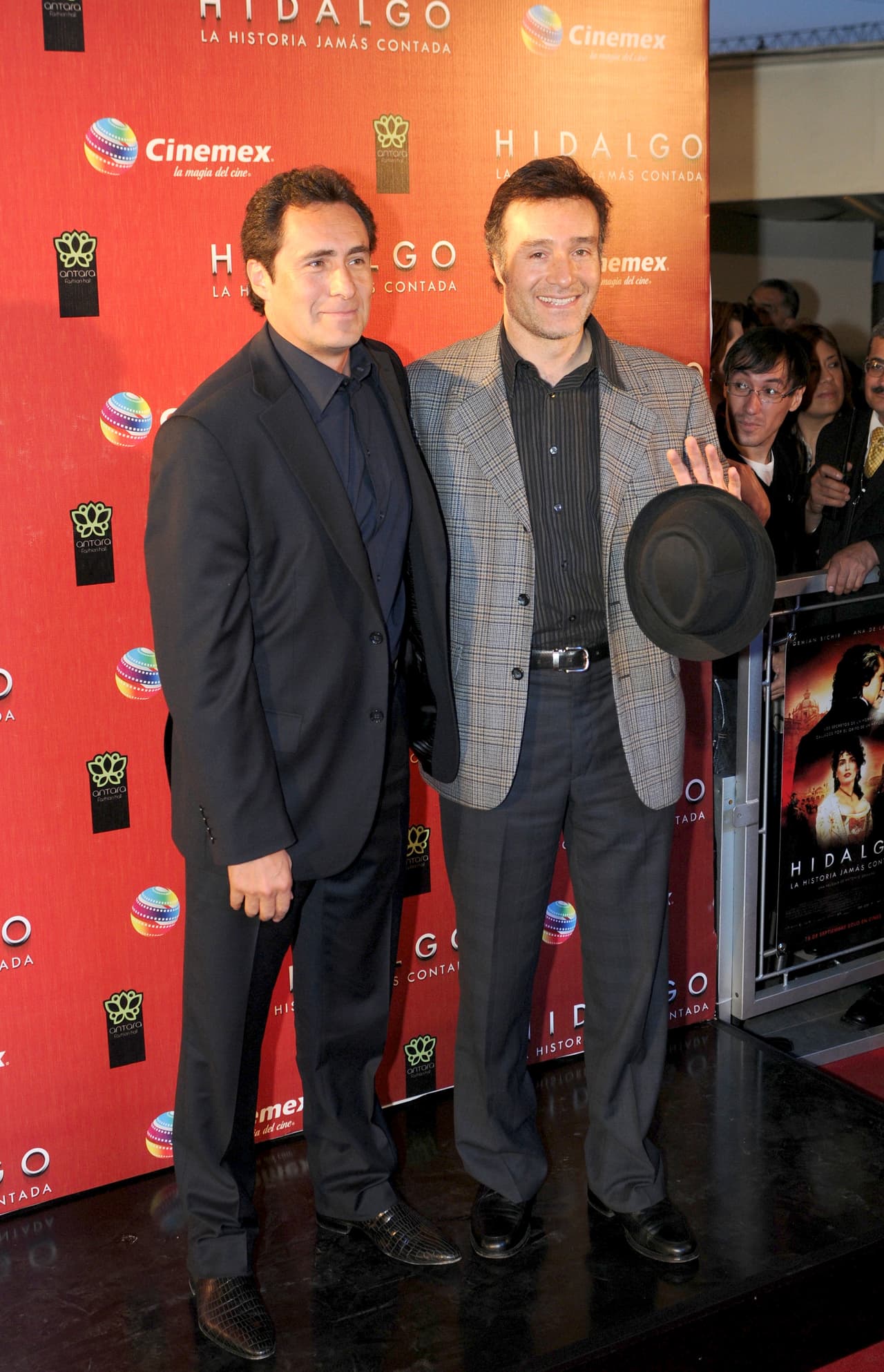 “Una mujer con una inteligencia extraordinaria, disciplinada, con una fortaleza, con una inteligencia deslumbrante, sensibilidad, dedicación, haciendo felices a sus padres, a sus hermanos, a su señor esposo, a la familia de su esposo, con una enorme generosidad”.