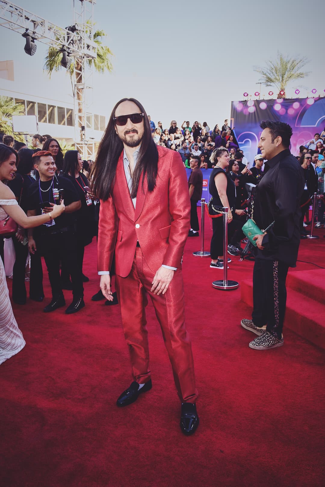 Steve Aoki en los Latin AMAs.