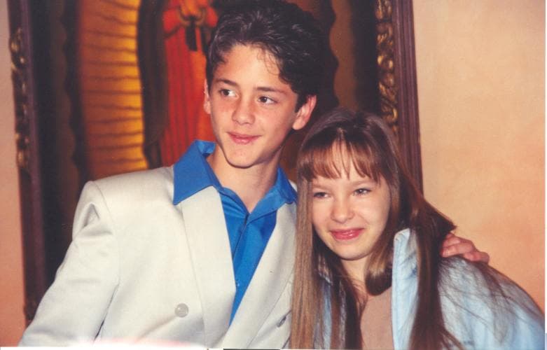 Un año más tarde, en 2001, consiguió su segundo protagónico en
<b> 'Aventuras en el tiempo'</b>, donde tuvo de pareja romántica a 
<b>Christopher Uckermann</b>.