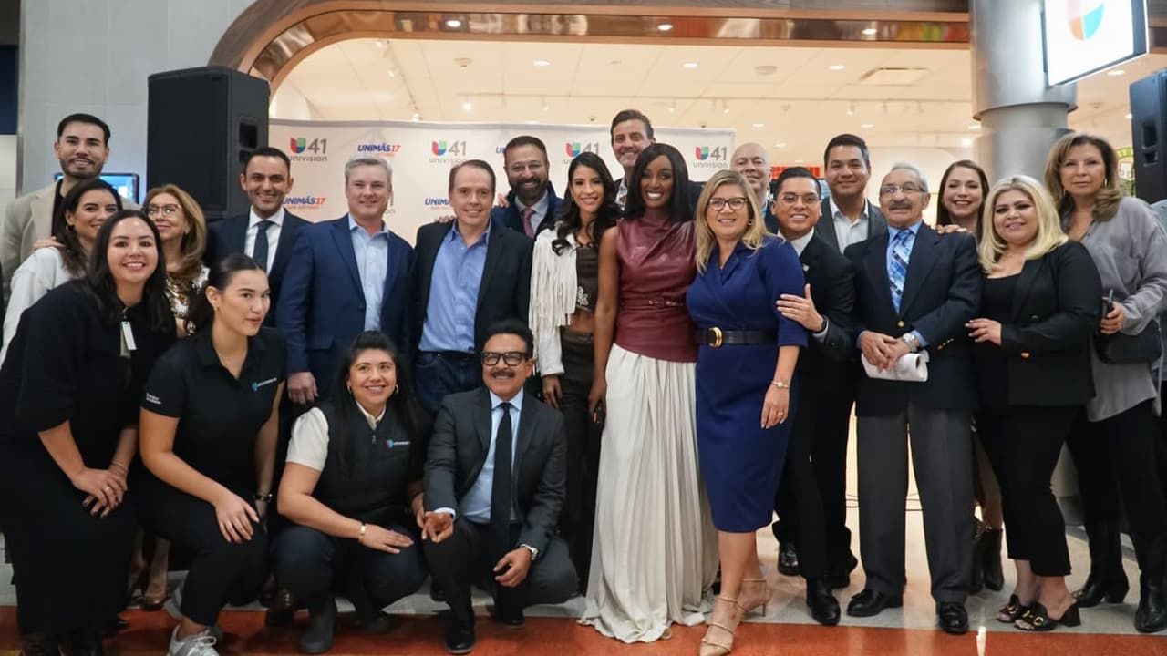 Univision inaugura nueva tienda en el Aeropuerto de San Antonio; es la tercera en Texas
