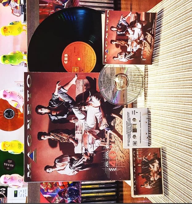 Millones de discos vendidos y parafernalia de la banda se apoderó del gusto de los fans en tan poco tiempo. ¿Cuántos discos de Magneto tienes en tu colección?