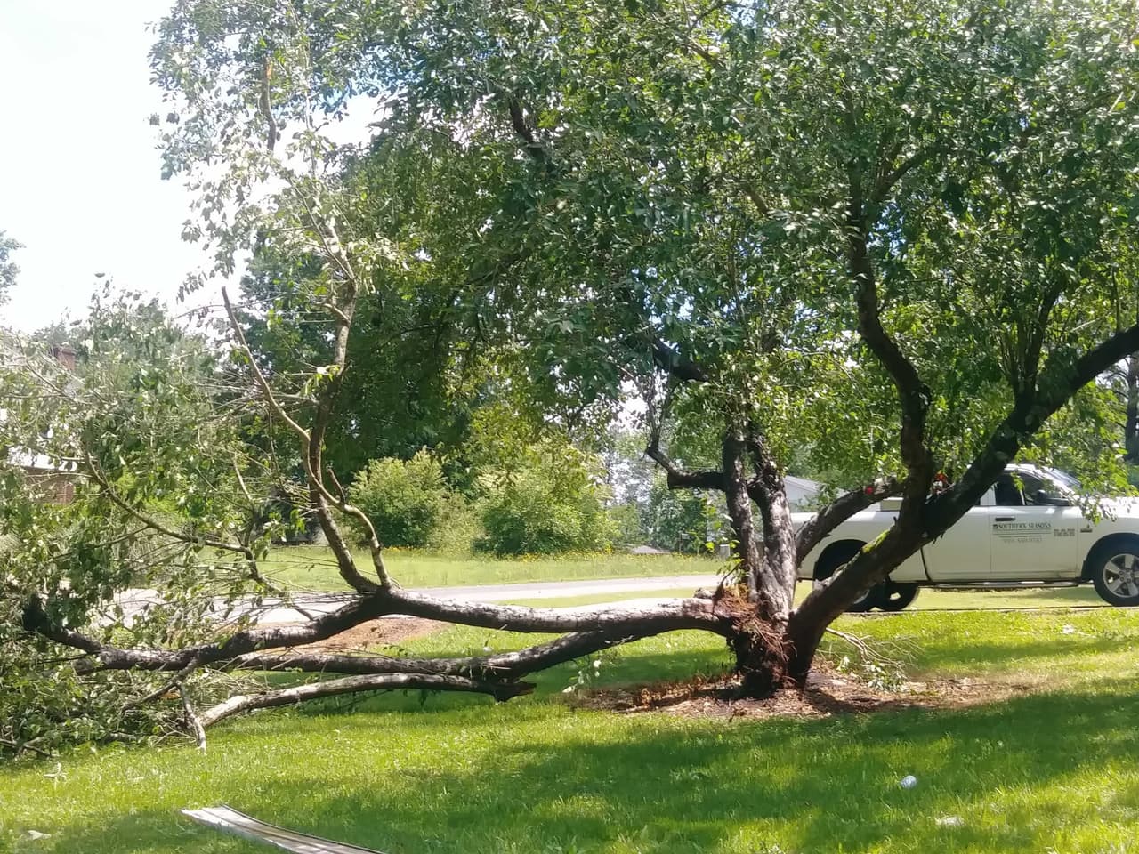 Confirman paso de tornado en Zebulon