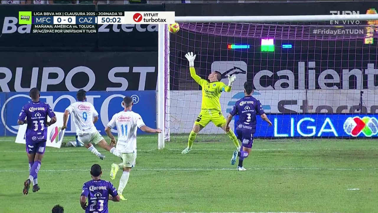 ¡Otro poste de Sepúlveda! El Cuate se vuelve a perder el primero