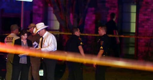 <b>Masacre en Plano, Texas</b>. Una reunión para ver un partido de futbol americano 
<a href="https://www.univision.com/dallas/kuvn/noticias/tiroteos/la-historia-detras-de-la-matanza-en-texas-queria-empezar-una-nueva-vida-pero-su-esposo-la-acribillo-junto-a-sus-amigos">terminó con la muerte de 8 personas el 10 de septiembre</a>. Spencer Hight arremetió contra su exposa Meredith y amigos, y luego murió en un enfrentamiento con la policía. Las autoridades catalogaron el ataque como la peor matanza en la historia de la ciudad.