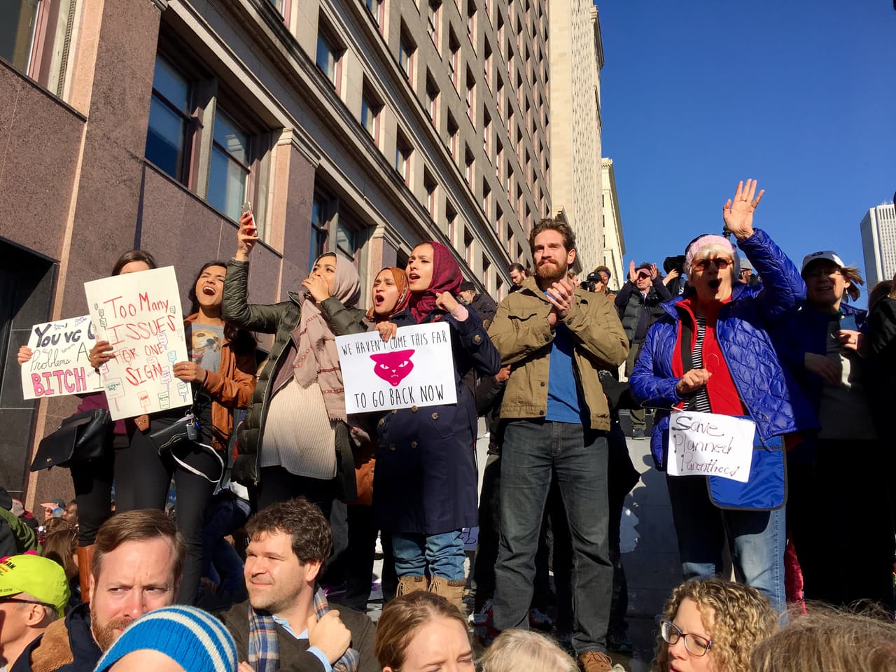 Había personas de todas las edades y razas.