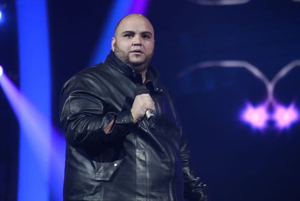 Ricardo fue el primero en tomar por asalto el escenario.