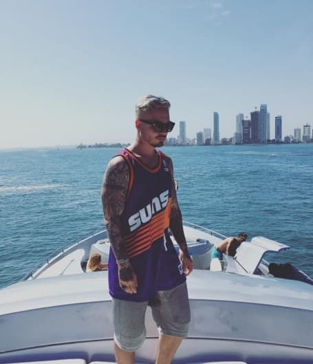 Y para estrenar este nuevo cambio de look se fue a la playa.