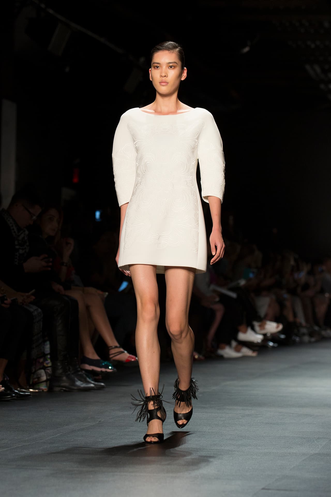 La colección de Taoray Wang se presentó en la semana de la moda de Nueva York con gran éxito. La firma fusiona la cultura asiática con la moda de Europa y América, es elegante con un atractivo global. Diseñador Taoray Wang. NYFW, Spring/Summer 2016 - 14/09/2015.