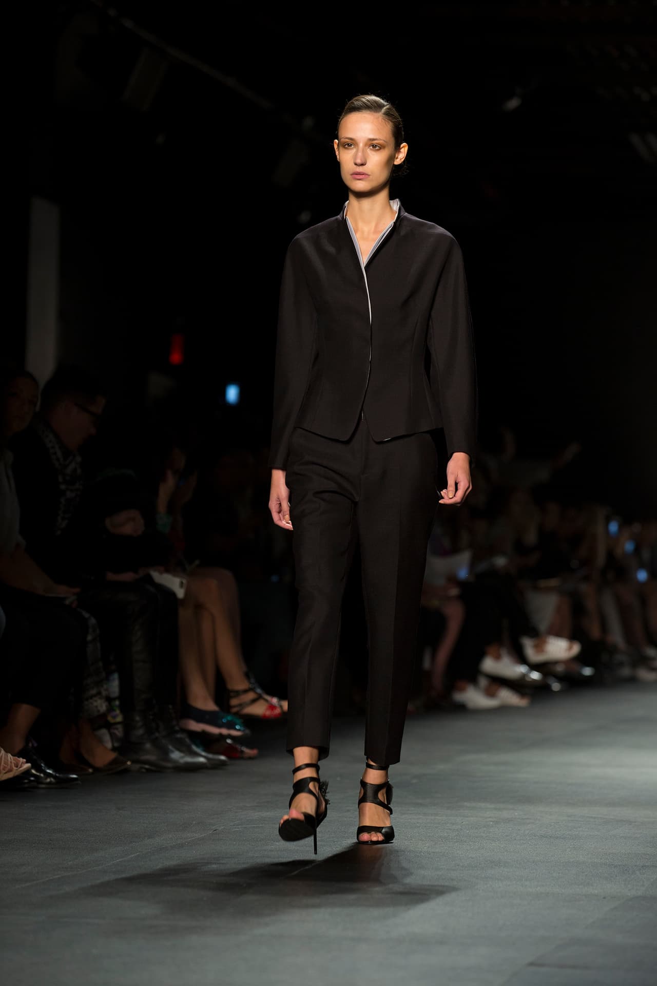 La colección de Taoray Wang se presentó en la semana de la moda de Nueva York con gran éxito. La firma fusiona la cultura asiática con la moda de Europa y América, es elegante con un atractivo global. Diseñador Taoray Wang. NYFW, Spring/Summer 2016 - 14/09/2015.