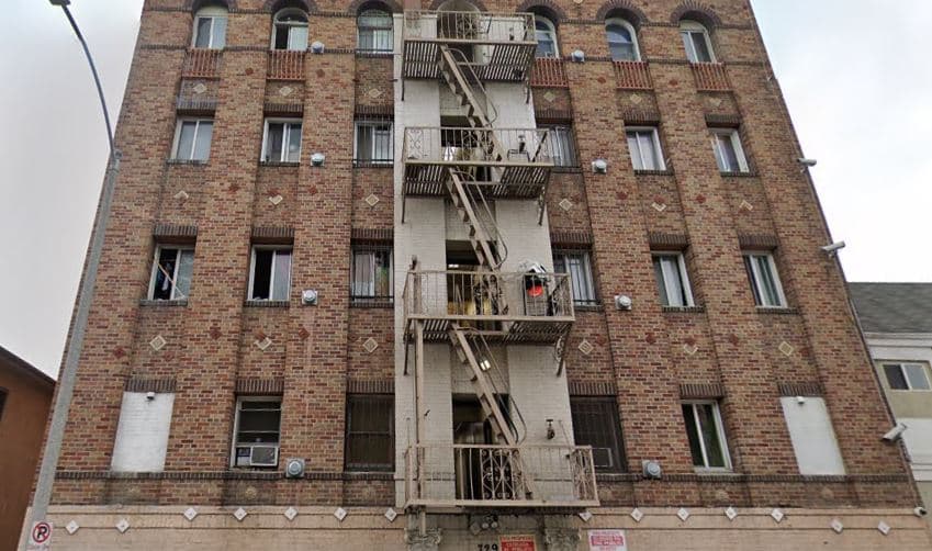 Casero acosaba con impunidad a sus inquilinas: ellas debieron esperar 15 años para que lo corrieran