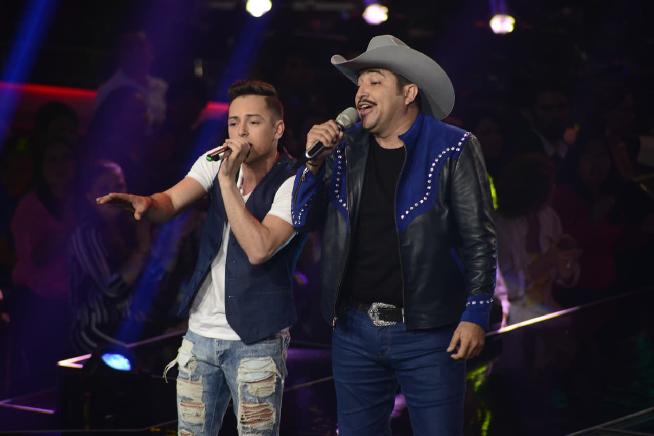 Esta ocasión los capitanes tuvieron que cantar con los papás y en la segunda etapa los hijos lo hicieron de manera individual para poder elevar la puntuación. Hubo doble eliminación y los Valdés dijeron adiós. Paty Cantú pasó por lo mismo que María León y sus dos familias se enfrentaron, quedando fuera los Tijerina.