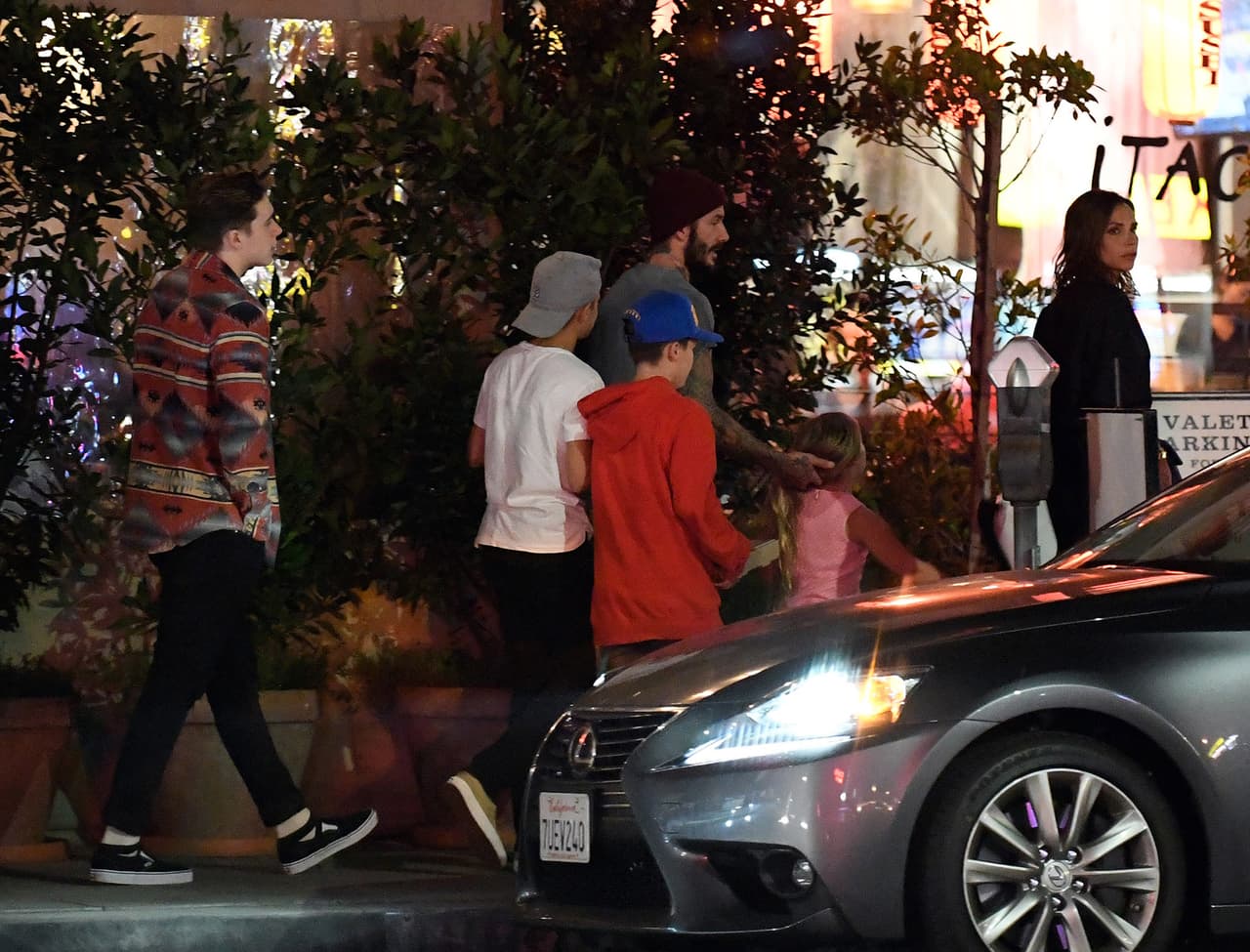 Toda la familia se retiró, con ellos el mayor de los hijos, Brooklyn.