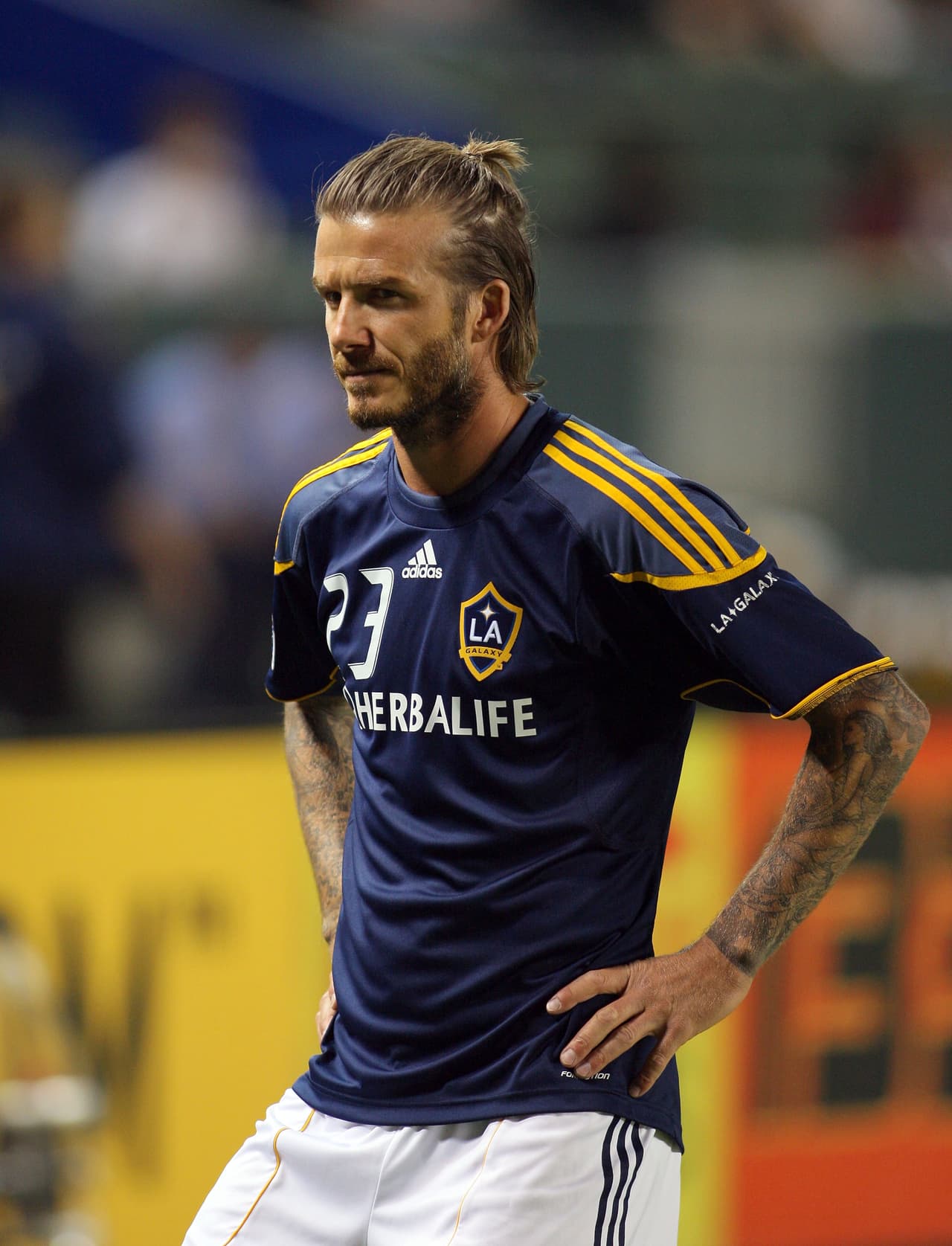 Aunque sin duda, uno de los precursores en este tipo de 'looks' para jugar futbol fue David Beckham. Así lucía el inglés en 2010 con la camiseta del Galaxy.