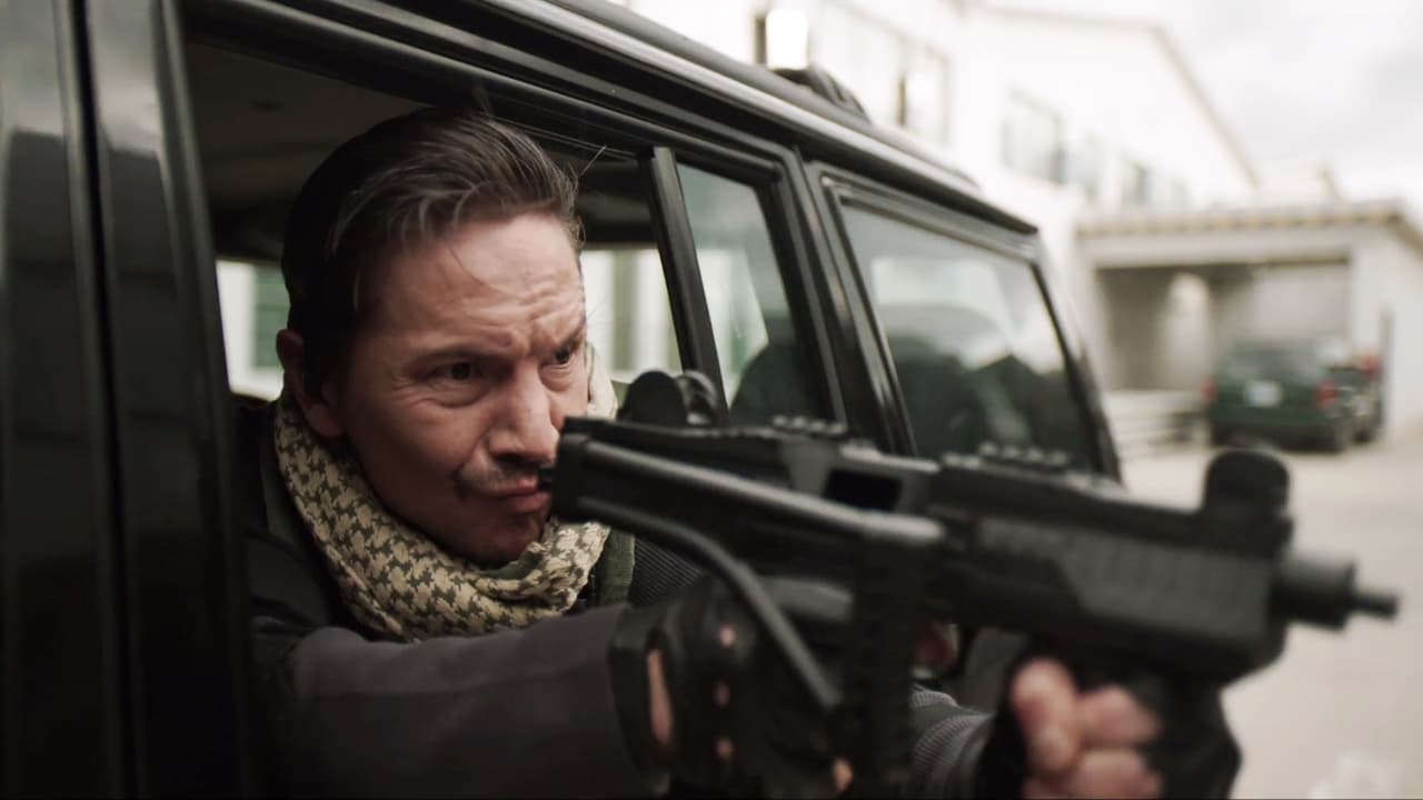 The GAFES and all the hitmen armed themselves and followed his orders.