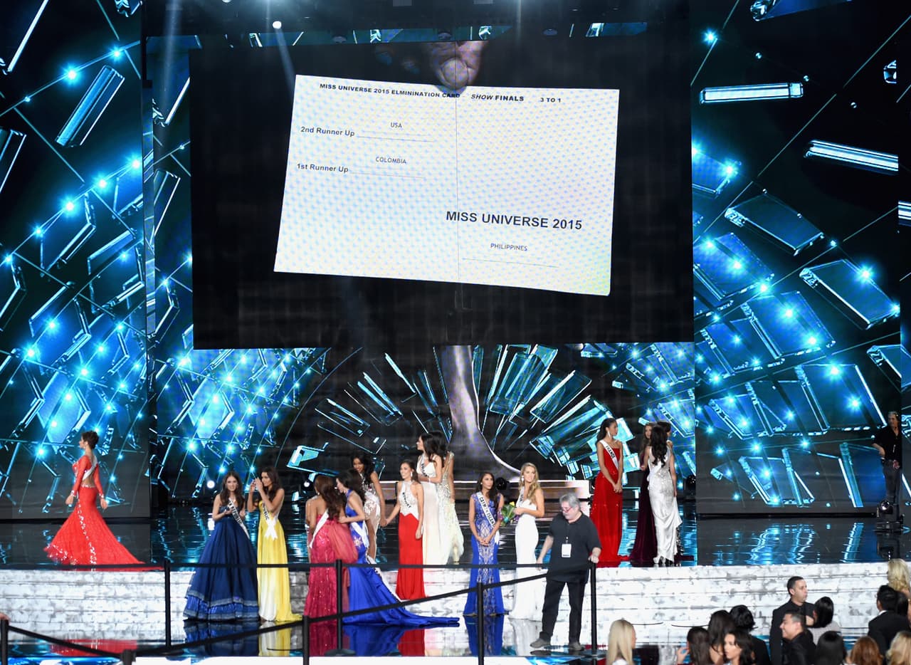 "Lo deshonroso hubiera sido dejarlo como estaba. 
<b><a href="https://www.univision.com/estilo-de-vida/miss-universo/miss-colombia-esos-cuatro-minutos-como-miss-universo-fueron-los-mas-felices-para-mi" target="_blank">No merecía suceder de esa manera</a></b>", dijo Harvey en aquella ocasión.