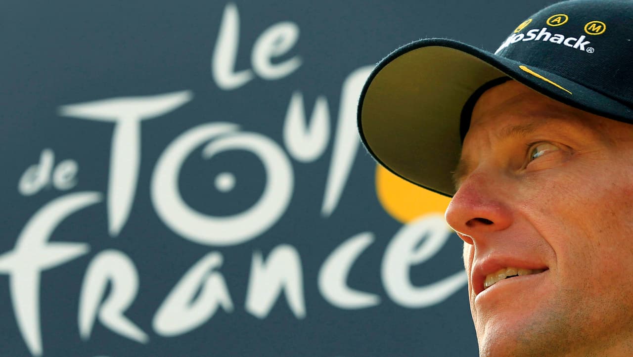 Lance Armstrong, vencedor del cáncer y ganador de siete Tours de Francia, desarrolló el método de dopaje más sofisticado que le permitió ser protagonista de toda una historia de gloria y éxito, la cual le ha costado más de 10 millones de dólares.