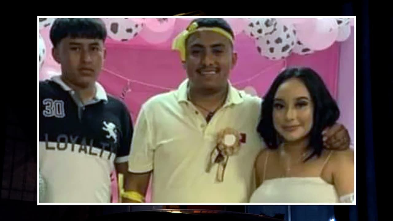 Cuando los agentes entraron al apartamento número 153, encontraron a 
<b>cuatro personas muertas en el lugar, todas con heridas de bala.</b> Se trata de Lupe Cruz, Jazmín Borja y Juan Diego Cruz de México, una fotografía en una campaña de GoFundMe revela a tres de las cuatro víctimas. 
<b>Familiares abrieron la cuenta para buscar fondos y repatriar los cuerpos a su país</b>. 
<a href="https://www.gofundme.com/f/lupe-cruz-jazmin-borja-juan-diego-cruz?utm_source=facebook&utm_medium=social&utm_campaign=p_cf%20share-flow-1&fbclid=IwAR2y-kumnMj3QVPdLj6ynSg7pqmhGWH73hMSBQvLbB2hZIKCmbtrXk9j88g" target="_blank">Puedes colaborar en la campaña haciendo clic aquí. </a>