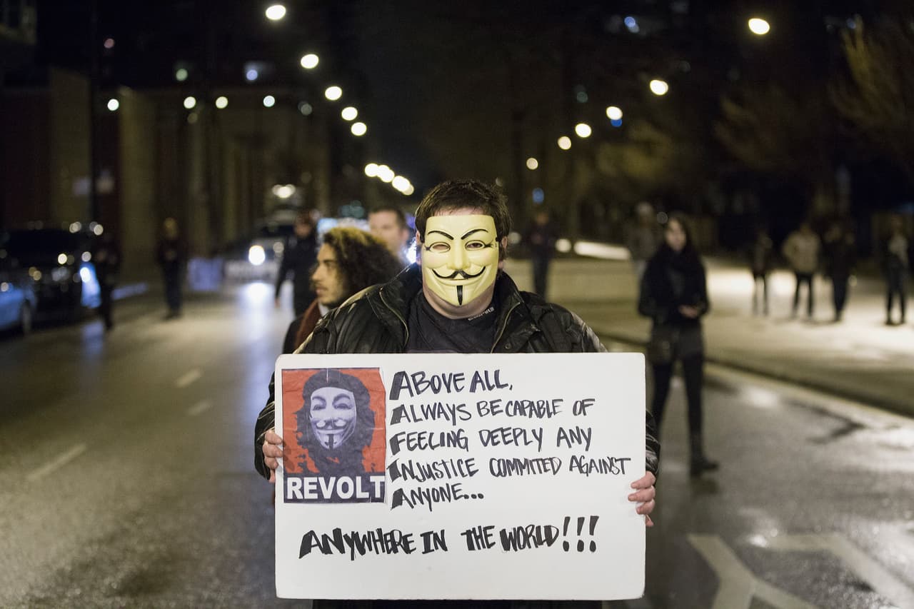 Imágenes del segundo día de protestas en Chicago por la muerte de Laquan McDonald. Se esperan más movilizaciones.