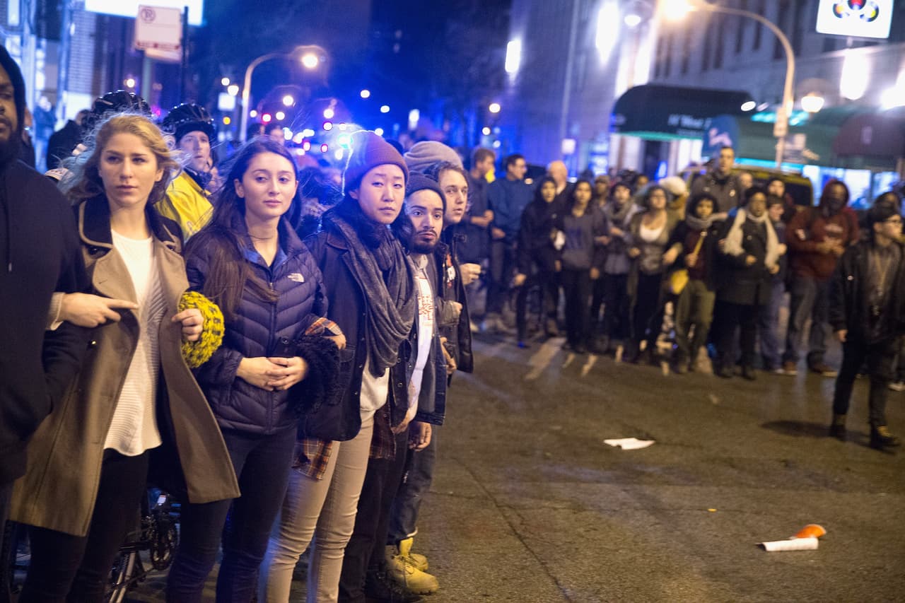 Imágenes del segundo día de protestas en Chicago por la muerte de Laquan McDonald. Se esperan más movilizaciones.