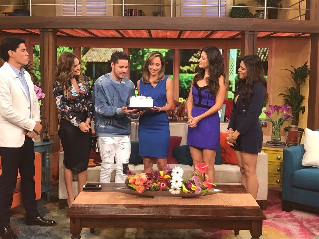 Satcha dio gracias por la hermosa familia que tiene, ¡y por estos 37 años bien vividos!