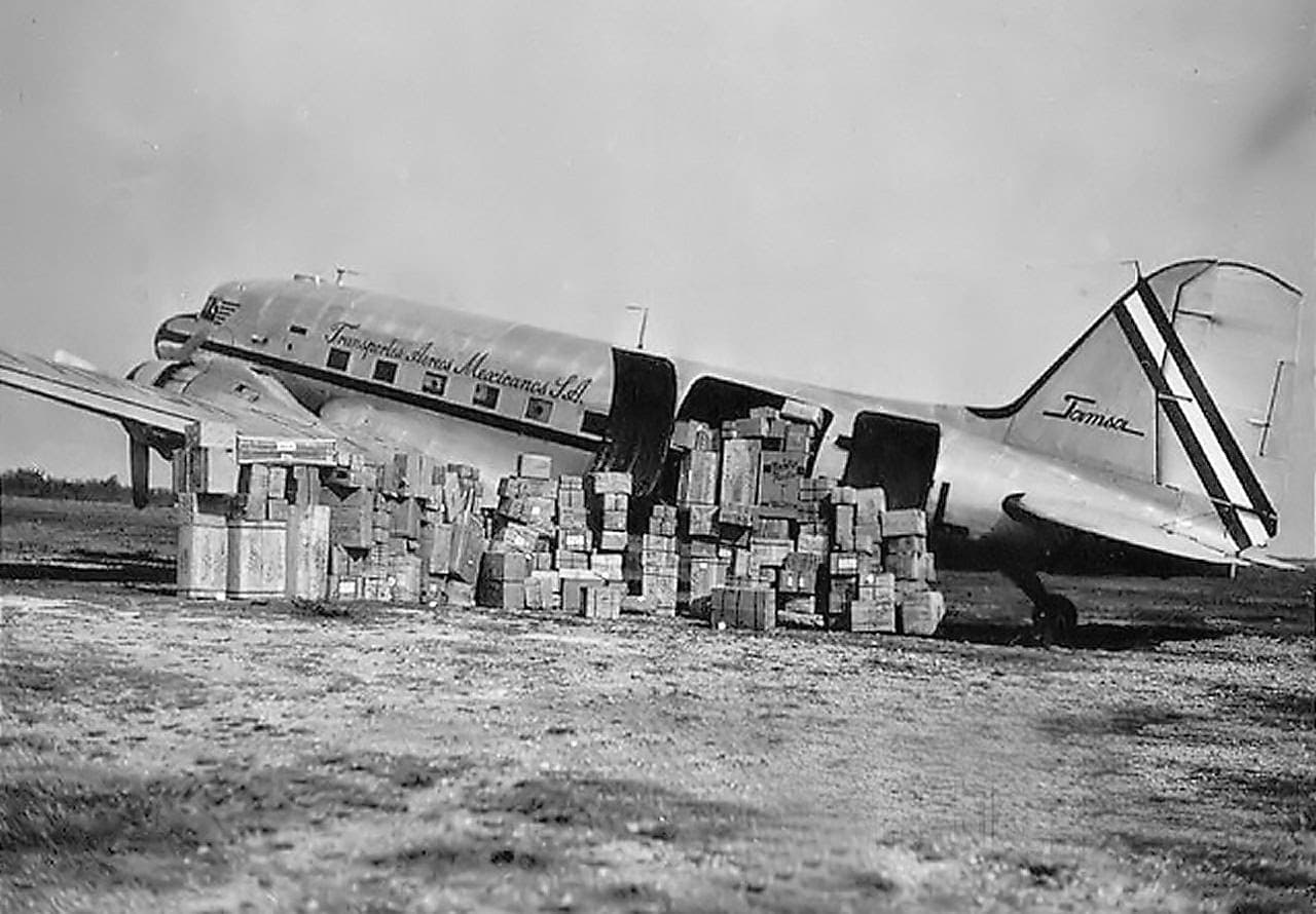 La mañana del 15 de abril de 1957, el intérprete de ‘Amorcito Corazón’ abordó un avión de carga en Mérida, Yucatán, con destino a la Ciudad de México.
