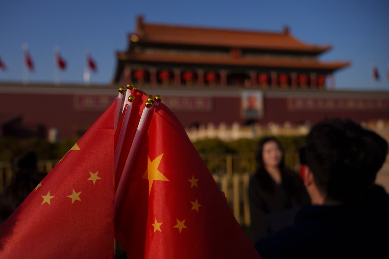 Así operaba red de chinos que usaba a exmilitares para casarse y obtener la Green Card