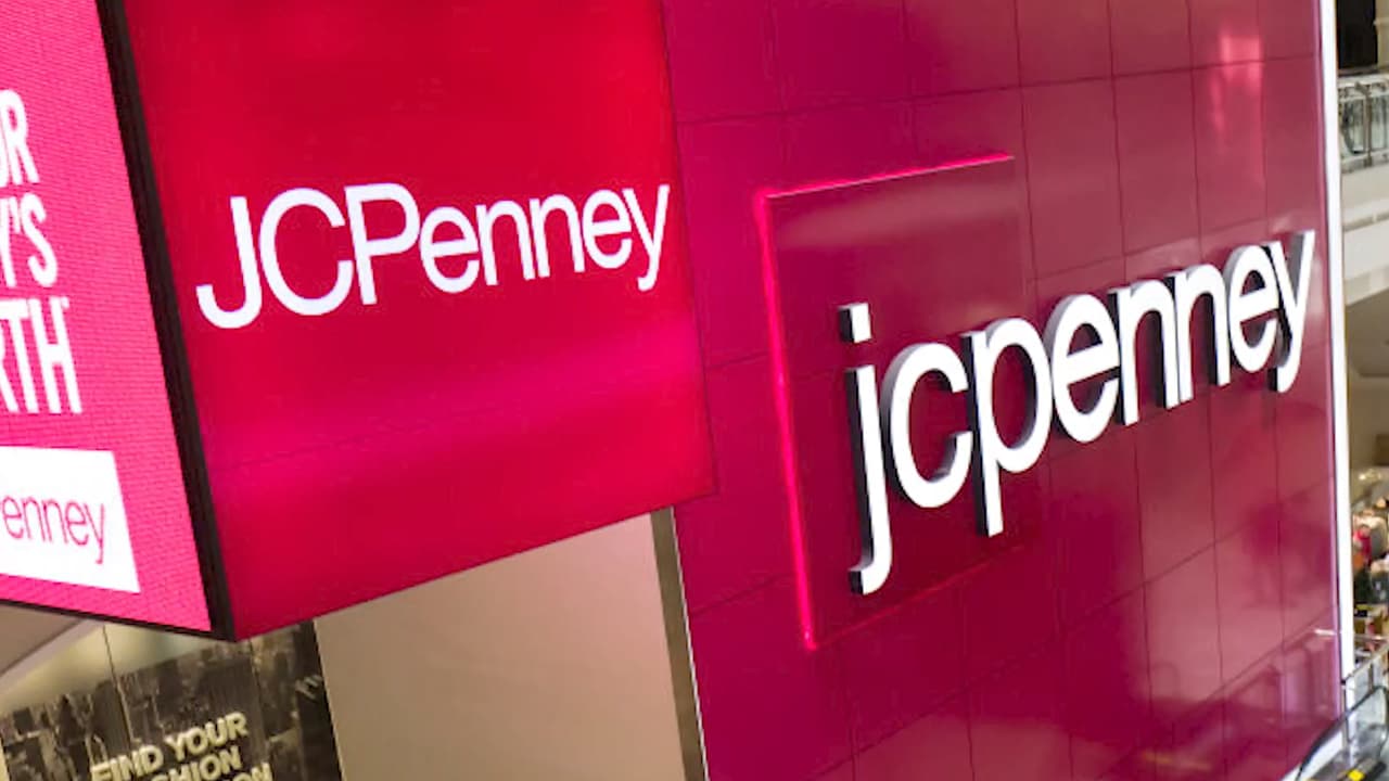 El 15 de mayo, JC Penney se declaró en bancarrota durante la crisis del coronavirus y de ahí sobrevino una cadena de cierres de empresas y negocios que no soportaron las crisis y quedaron en quiebra.