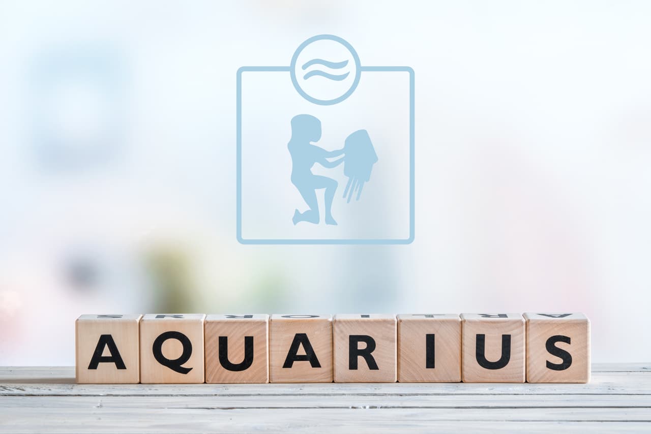Acuario
<br>Este ciclo planetario que te está envolviendo en este último mes del año con la estupenda combinación de Ceres en el elemento fuego y Venus, el planeta del amor, en tránsito por tu signo acuariano es productivo, crea fortuna y prosperidad y te mantiene alerta y entusiasta. Si estás inquieto por alguna deuda atrasada y te falta el dinero para pagarla ¡ten paciencia! La solución está más cerca de lo que piensas.