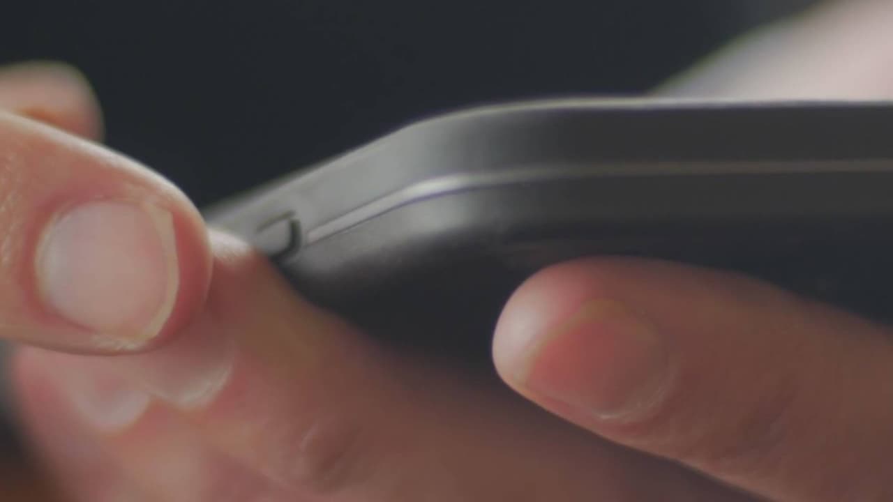 Advierten sobre estafa relacionada con Inmigración: te decimos cómo identificarla y protegerte