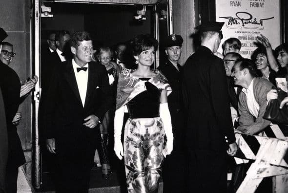 Recuerdo que dije que si algo pasaba nos evacuarían a Camp David, los niños y yo. P.263...